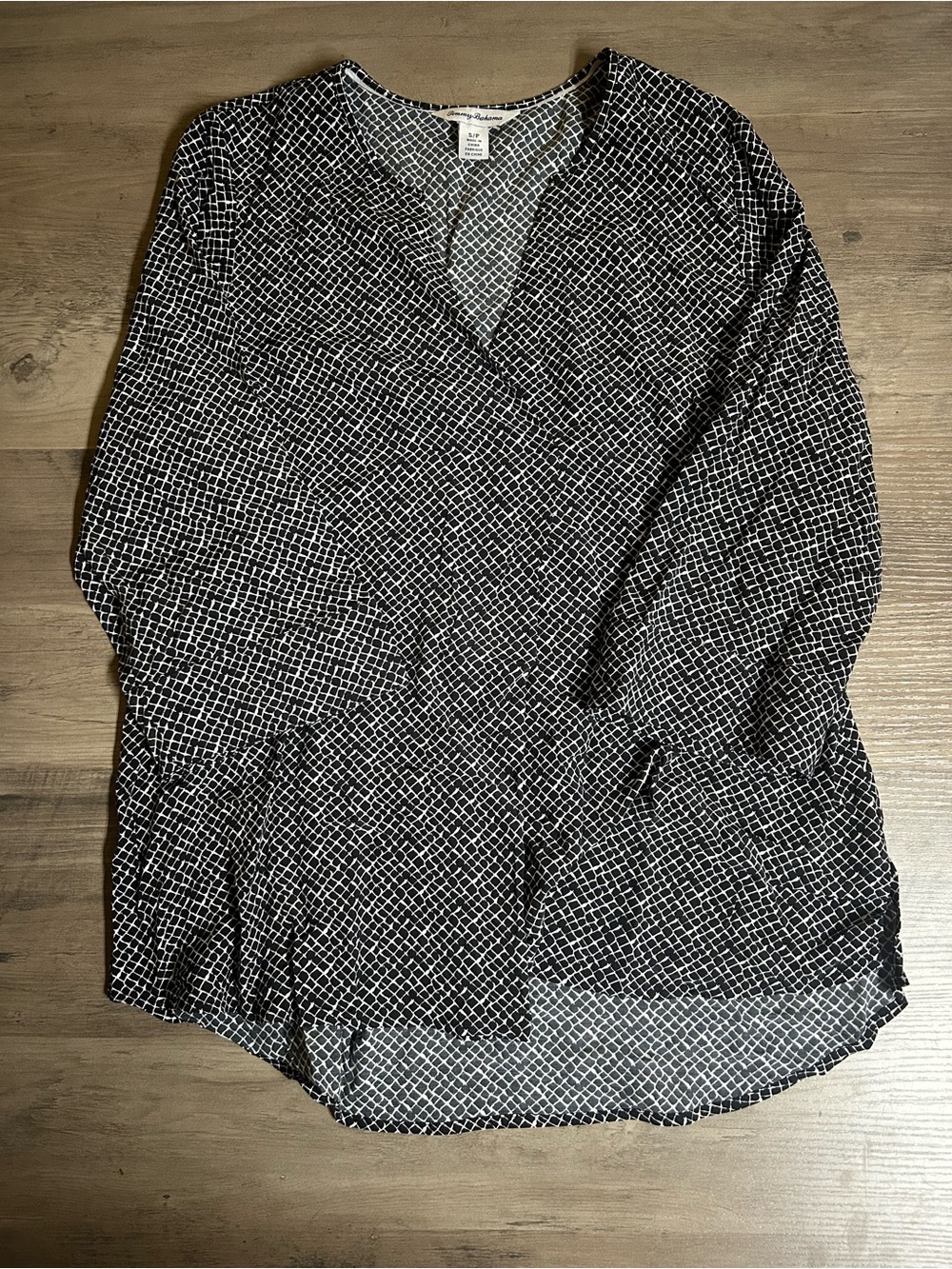 Tommy Bahama Black & White Printed V-Neck Blouse